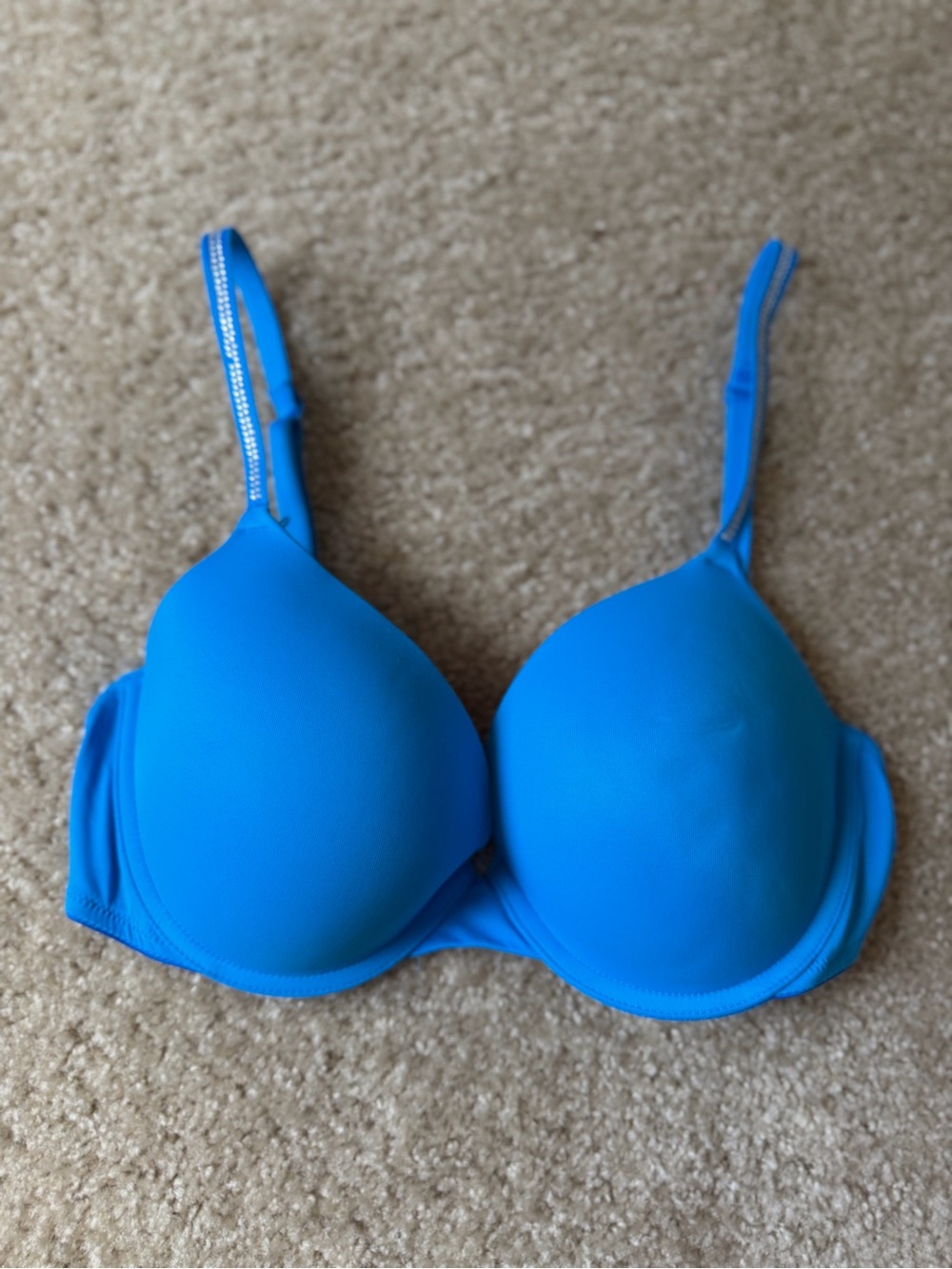 PINK Victoria's Secret Blue Molded T-Shirt Bra with Rhinestone Straps